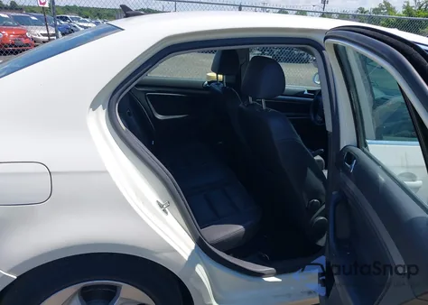 2008 Volkswagen Jetta Se/Sel из США, поврежденный, VIN 3VWRZ71KX8M012247